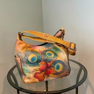 Classic Hobo with adjustable strap